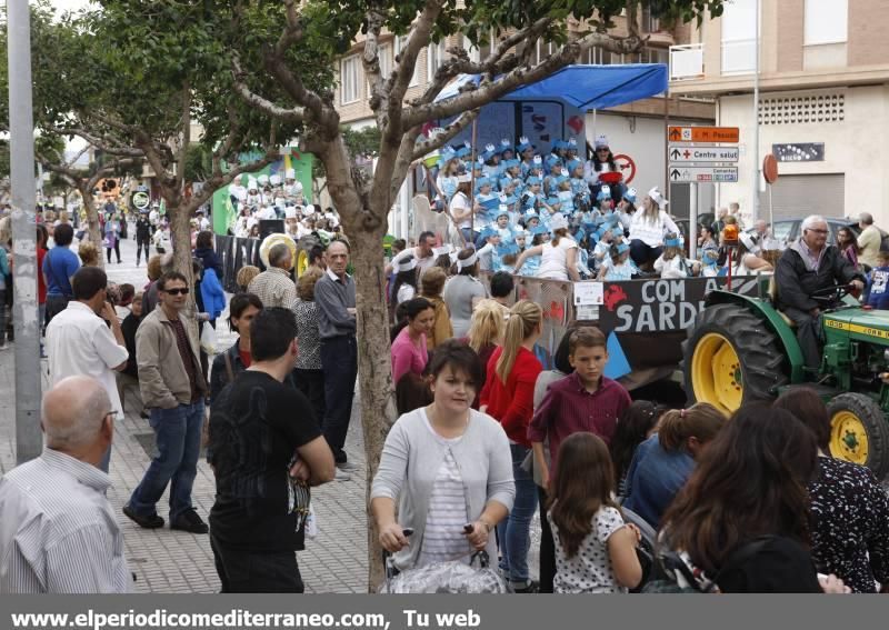 Almassora se llena de fiesta con la cabalgata