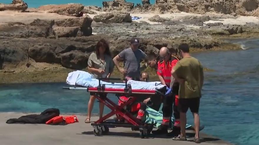 Llega a Formentera la tercera patera en seis días, esta vez con 22 migrantes a bordo