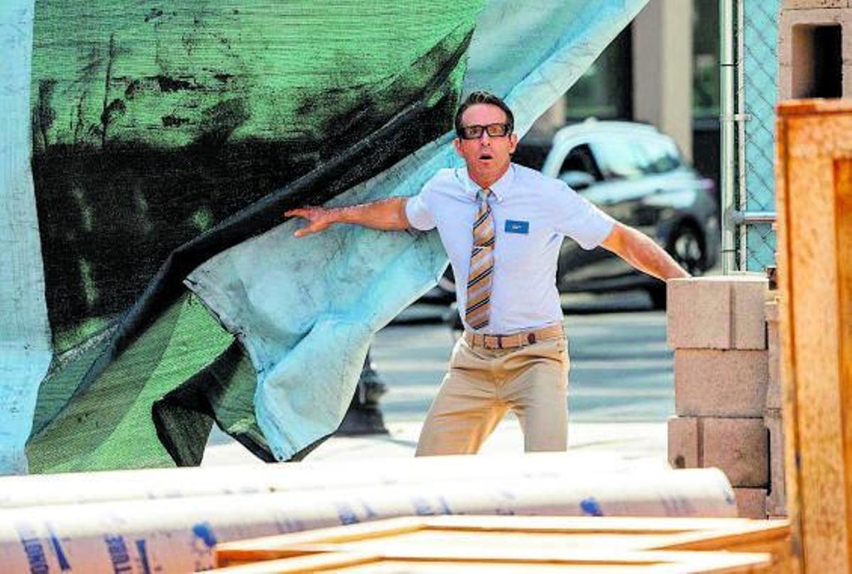 El actor Ryan Reynolds, en una secuencia de Free Guy.  | // LA OPINIÓN
