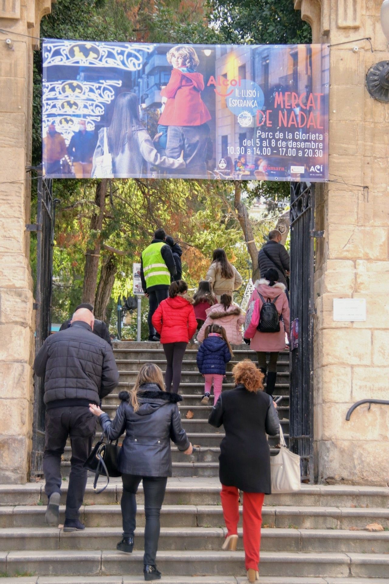 Galería: Alcoy celebra su Mercat del Nadal con restricciones