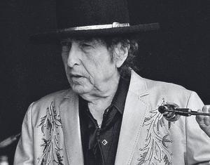 «O toquem o posem»: per què Dylan odia els mòbils en els concerts