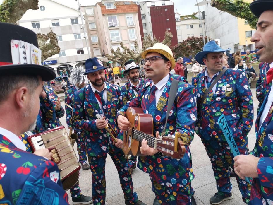 Moaña, Aldán y Bueu dicen adiós a sus carnavales con altas dosis de humor y originalidad.