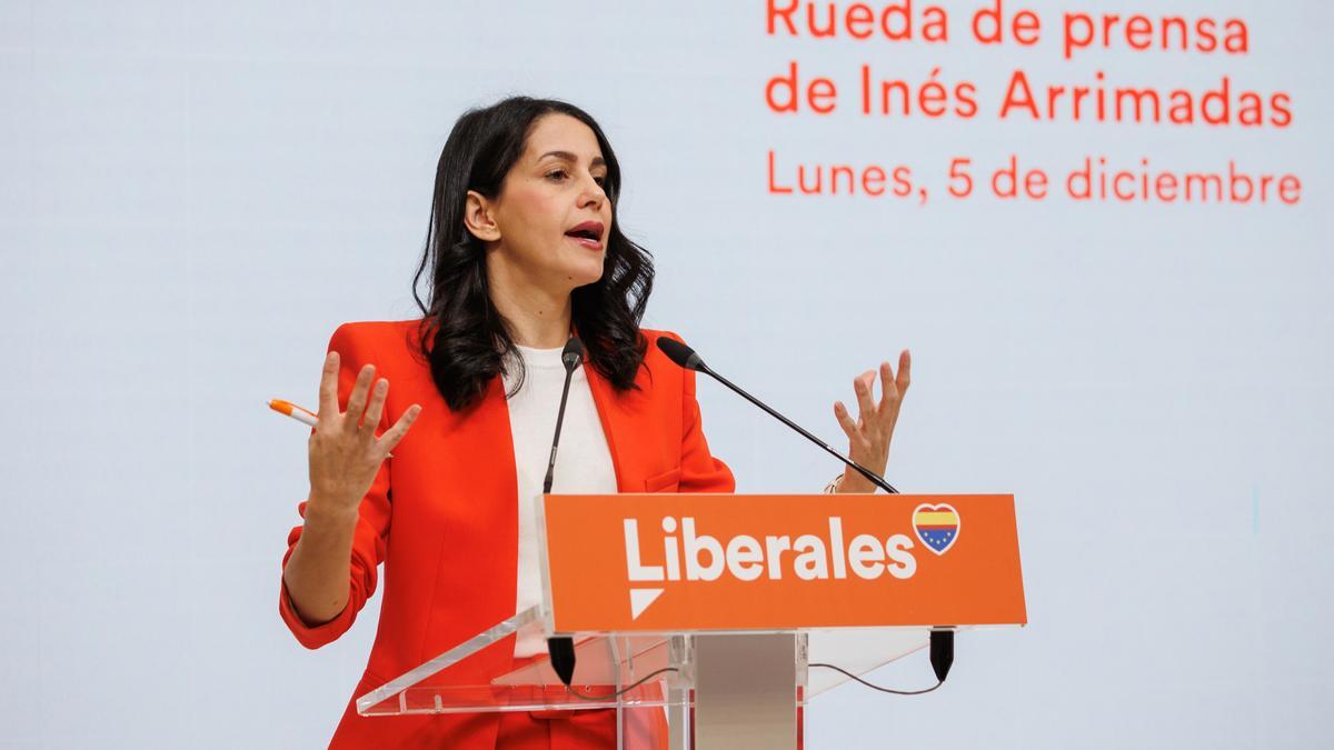 La presidenta nacional de Ciudadanos (Cs), Inés Arrimadas, en la rueda de prensa