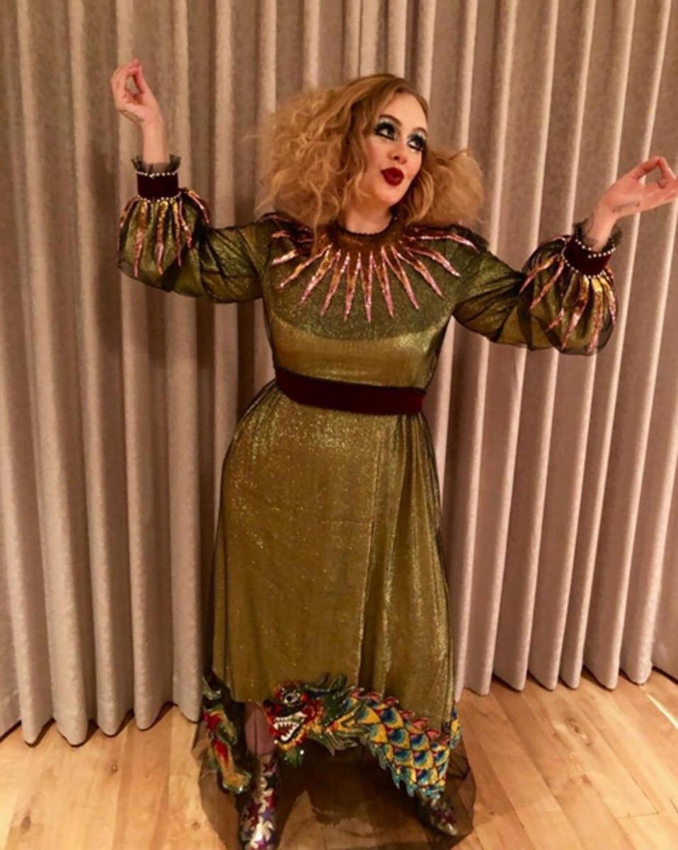 Adele se curró el disfraz que le gusta a nuestras madres
