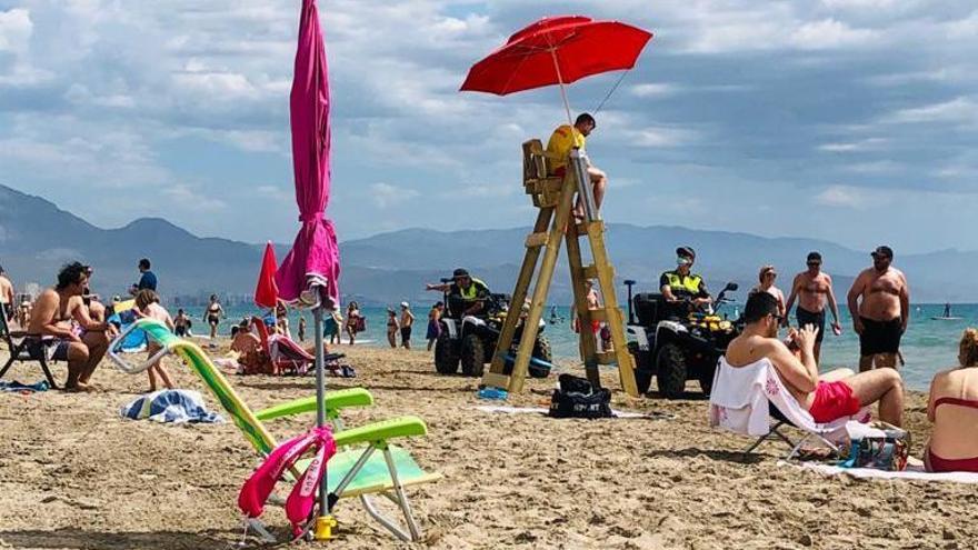 La Policía limitará el acceso a las playas en Alicante si se alcanza el aforo permitido por seguridad