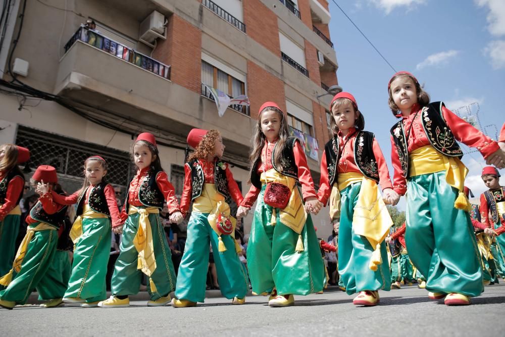 Desfile infantil de los Moros y Cristianos de Petrer