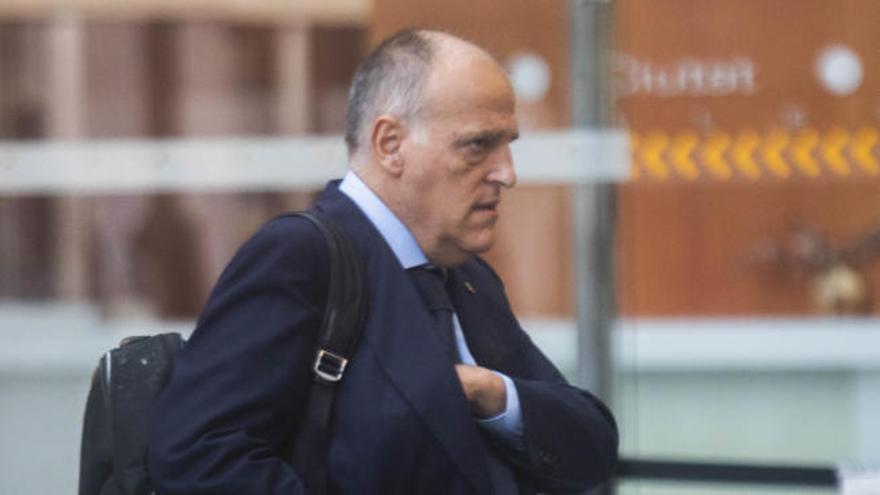 Javier Tebas: "Seguro que se acaba viendo LaLiga lunes y viernes"