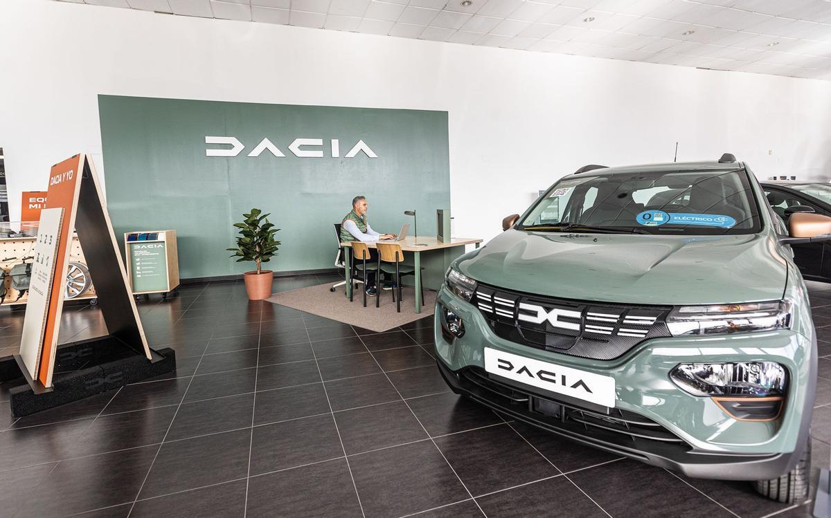 El color Liquen Caqui, inspirado en la naturaleza, es el nuevo color protagonista de Dacia.