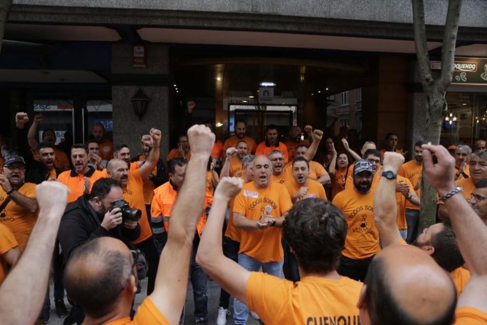 Reunión de los trabajadores de Vesuvius con SASEC