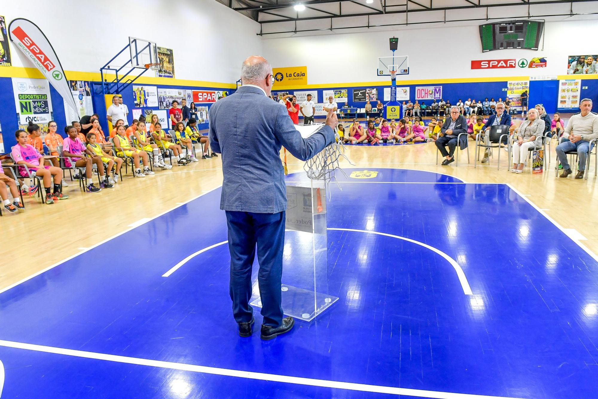 Homenaje en La Paterna al Spar Gran Canaria, que quedó campeón de España júnior