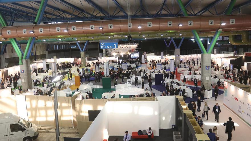 Una vista de la zona expositiva del Foro Transfiere, que durante el miércoles y jueves se ha celebrado en el Palacio de Ferias.