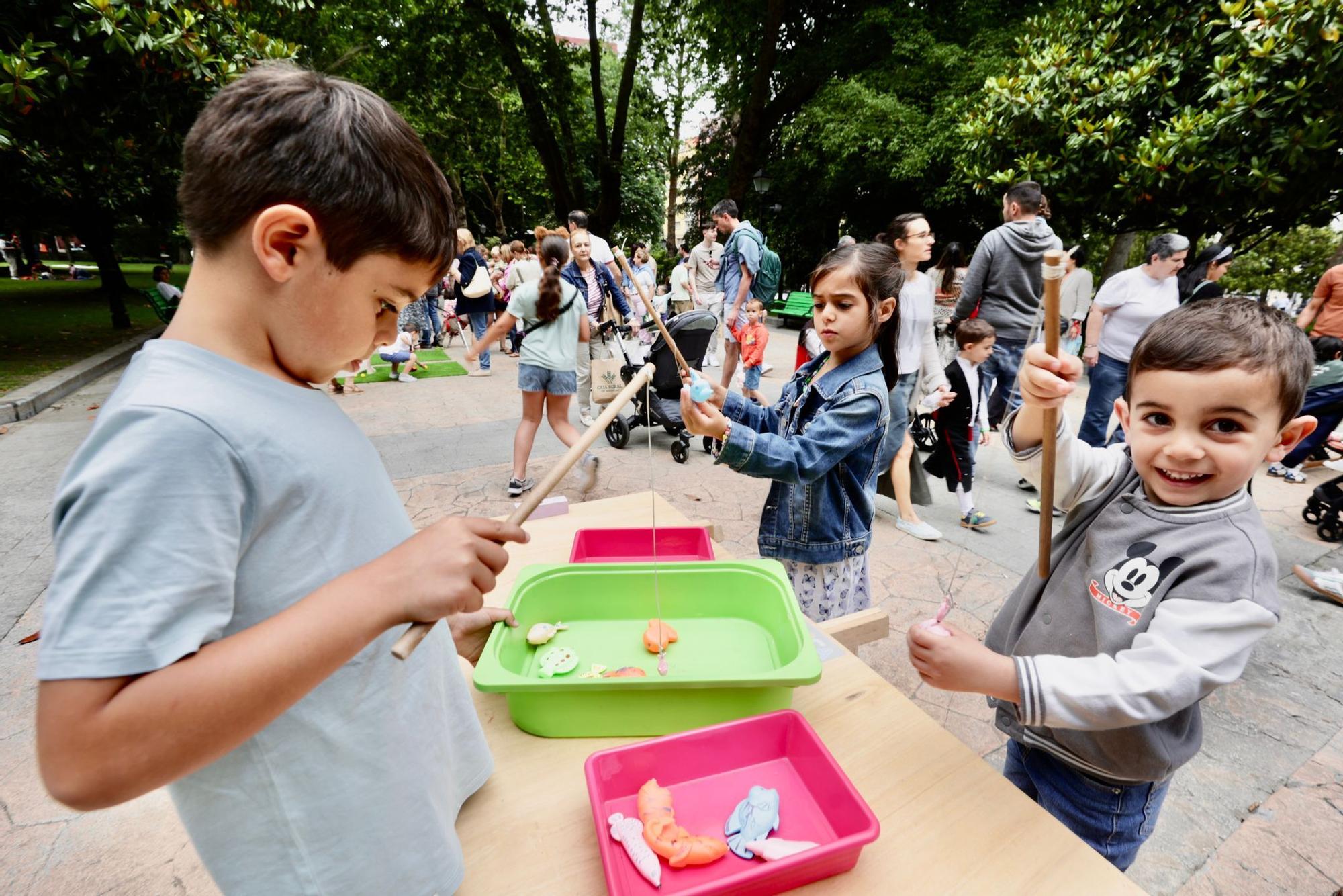 EN IMÁGENES: Así vive Oviedo su fiesta de Martes de Campo