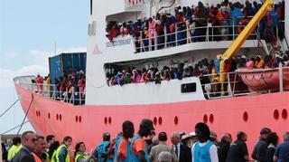 Rescatados en siete días 10.000 inmigrantes en el Mediterráneo central