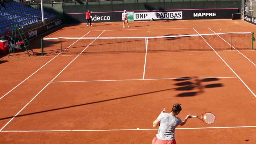 Sara Sorribes entrena en Lleida con Anabel Medina