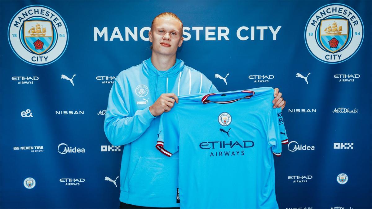 Erling Haaland, con su nueva camiseta del Manchester City