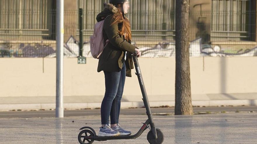 Els patinets ja no podran circular per les voreres