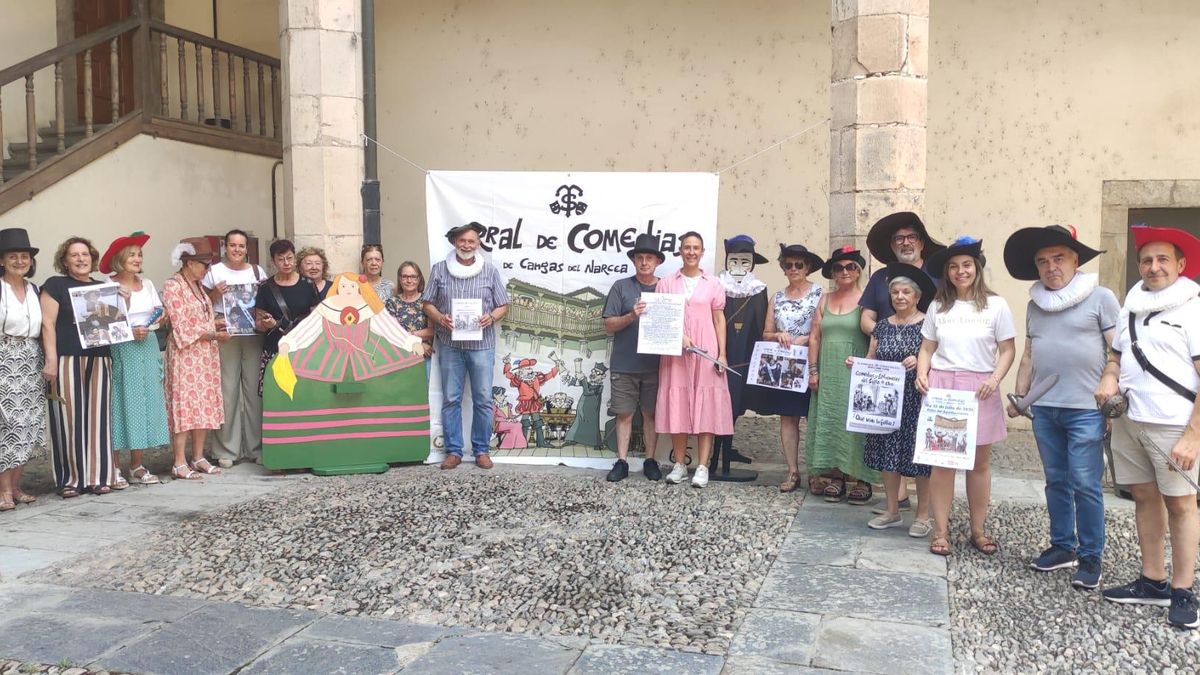 Miembros de la asociaciones organizadoras del "Corral de comedias".