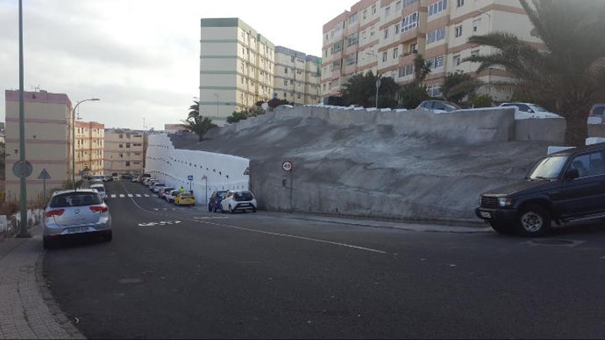 Rehabilitado un muro de contención de Hoya de la Plata