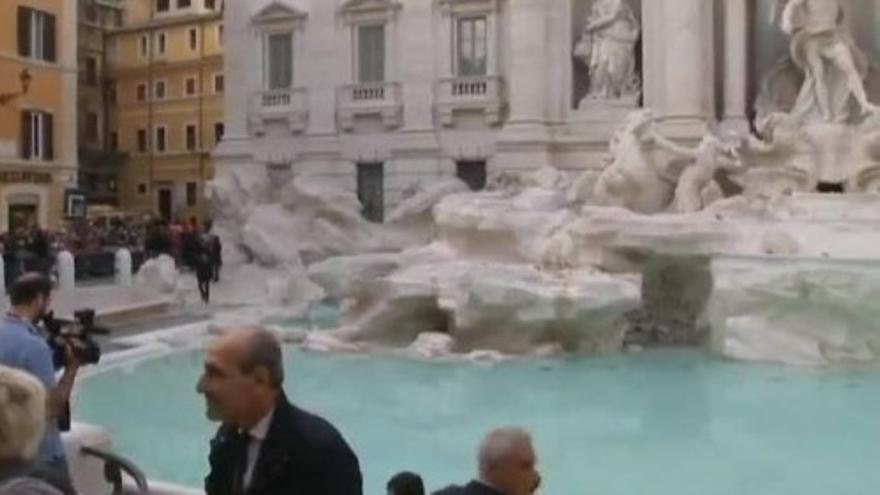 La Fontana di Trevi recupera el esplendor de 'La Dolce Vita'