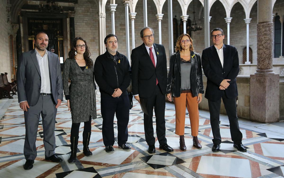 Los miembros de la Sindicatura Electoral del 1-O, en una reunión con Quim Torra en 2018