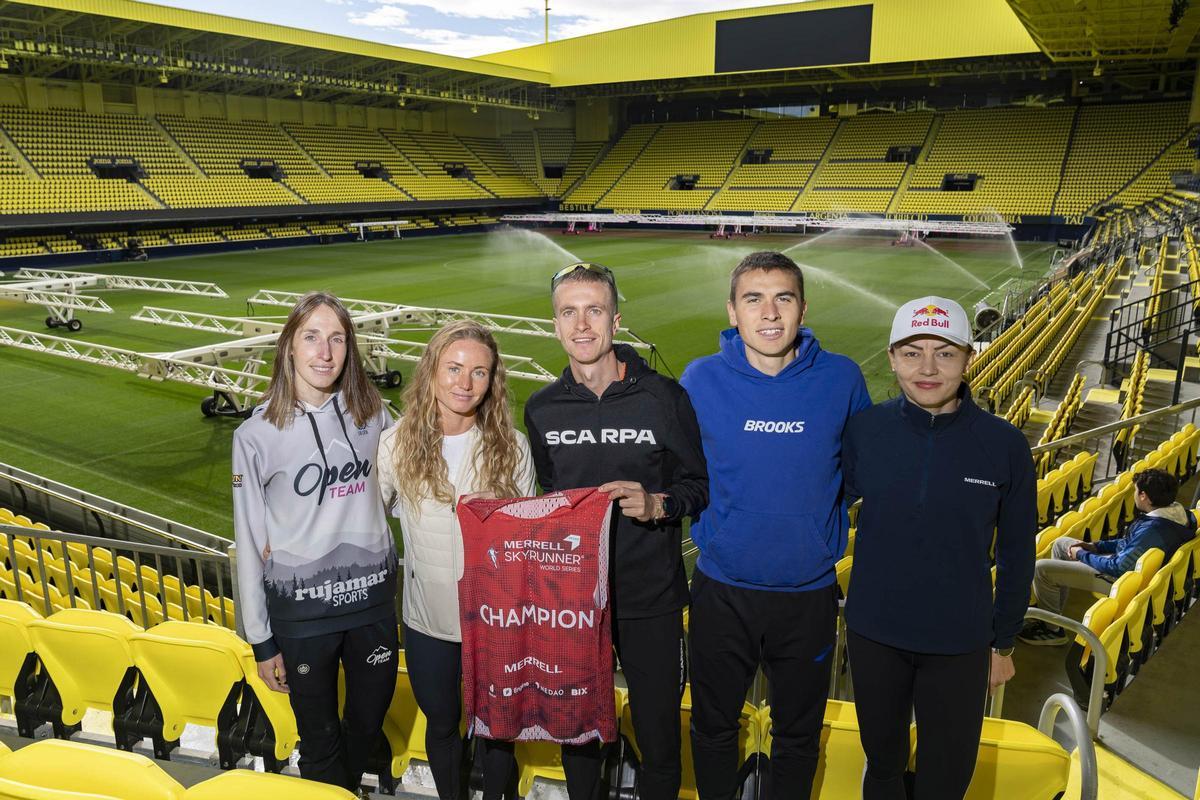 Presentación en el Estadio de la Cerámica.