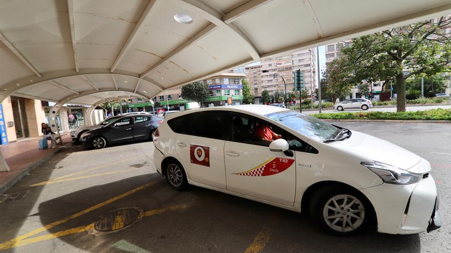 Los taxis de Murcia estrenan app para reservas, conocer el precio y recorrido con antelación