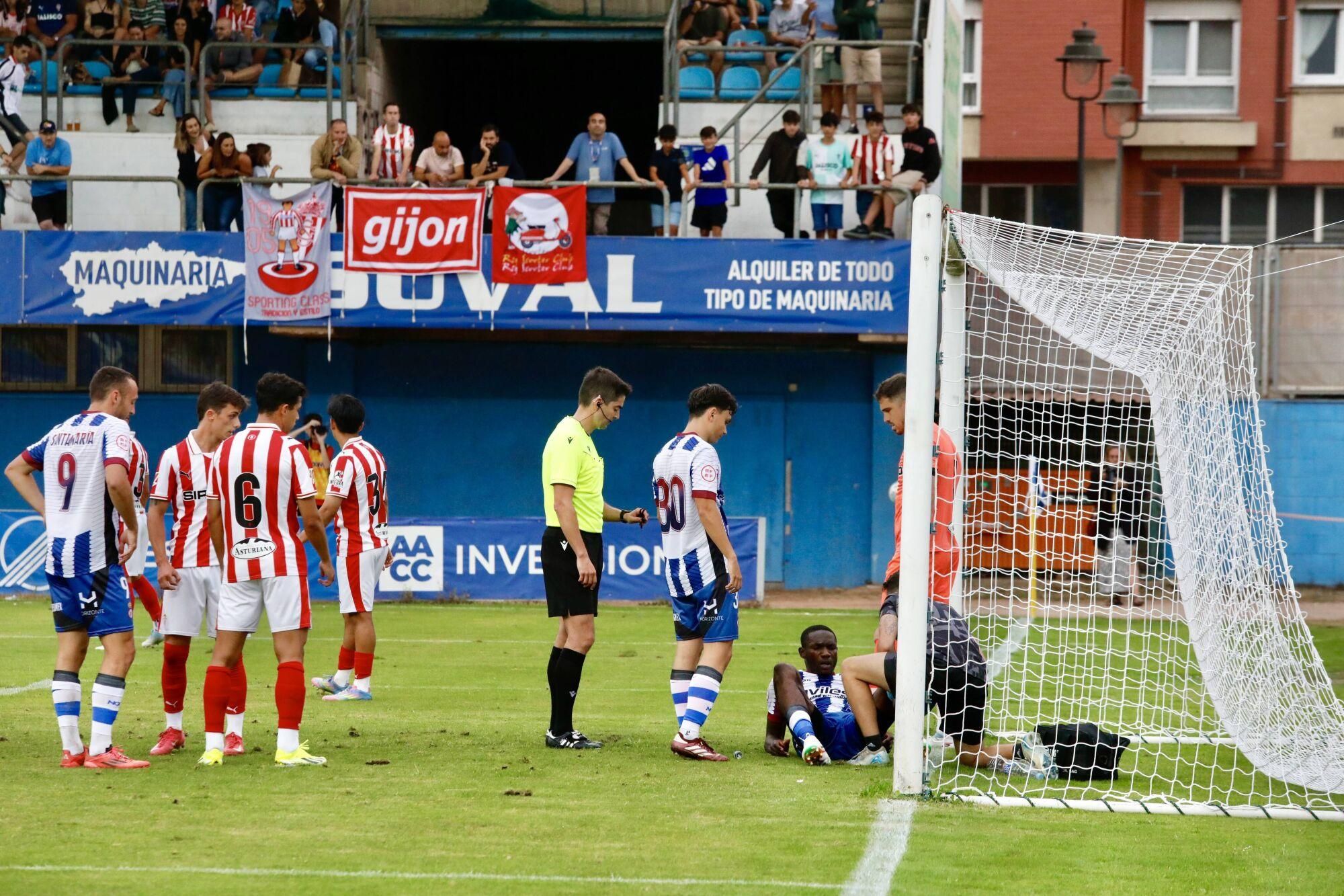 EN IMÁGENES: Partido amistoso entre Real Avilés y Real Sporting