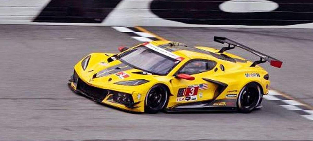 Antonio García gana en Daytona y se lo dedica a Adrián Campos