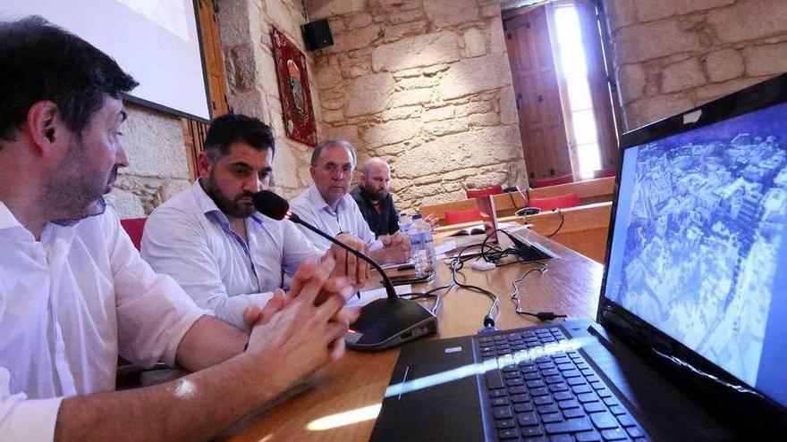 Luciano Alfaya, Uxío Benítez, Xosé Represas y Gael Sánchez, ayer, en Ponteareas. // A.Hernández