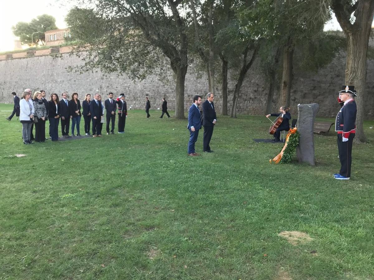 15/10/2019 El presidente, Quim Torra, y el vicepresidente, Pere AragonÃ©s, con el resto del Govern en la ofrenda a LluÃ­s Companys