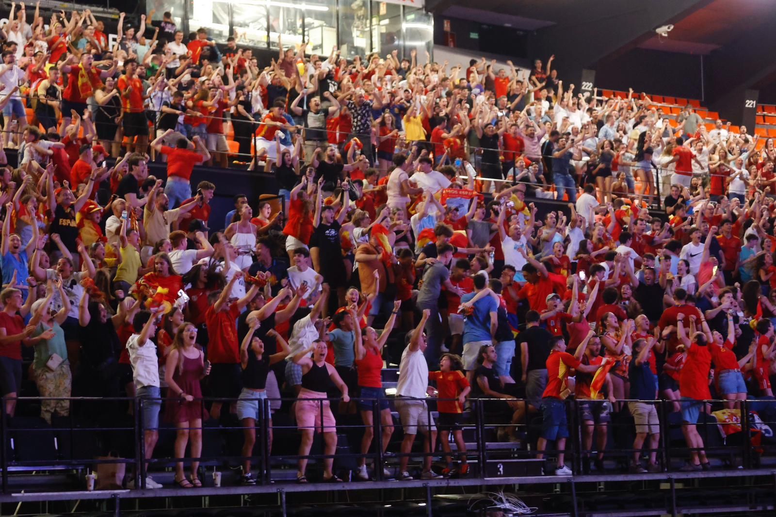 La Fonteta acoge con pantallas gigantes la semifinal de España en la Eurocopa
