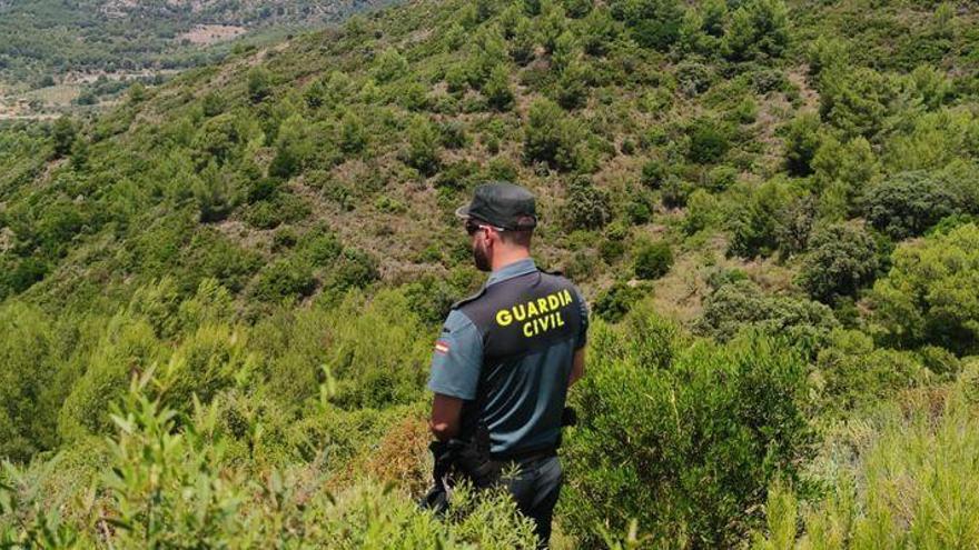 Rescatado un hombre de avanzada edad tras precipitarse por un bancal en el Desert de les Palmes