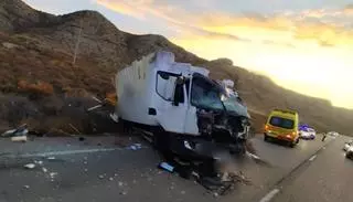 Aparatoso accidente de tráfico entre Tauste y Remolinos
