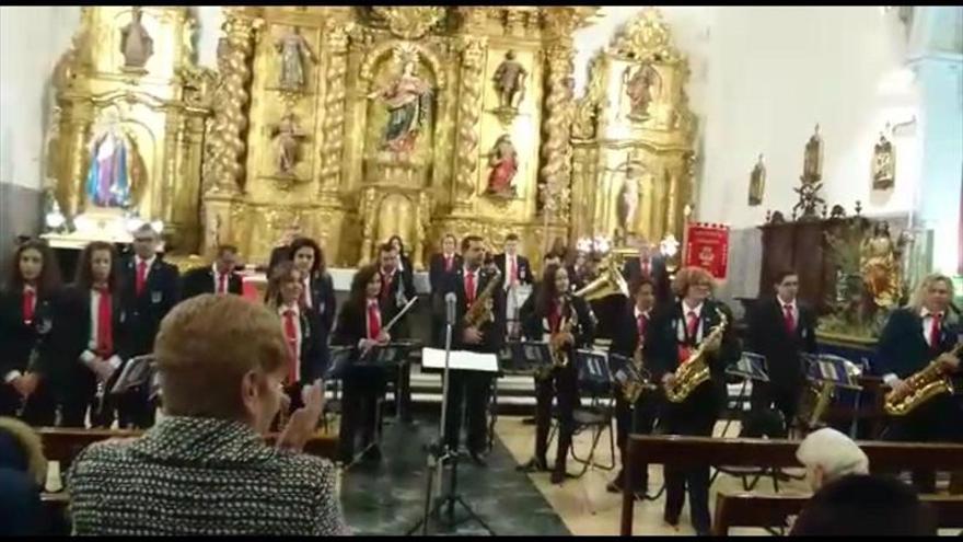 El concierto de marchas de procesión anuncia la Semana Santa