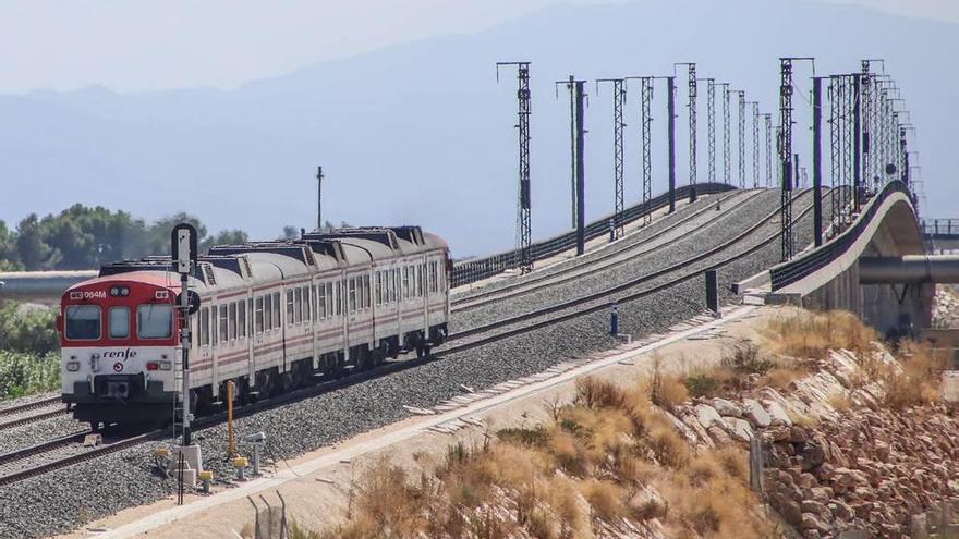 El viaje a Alicante se reducirá a 25 minutos con los trenes eléctricos