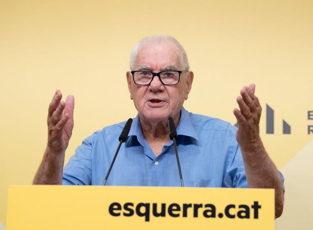 Maragall es dona de baixa d’ERC pels cartells que es burlaven del seu germà