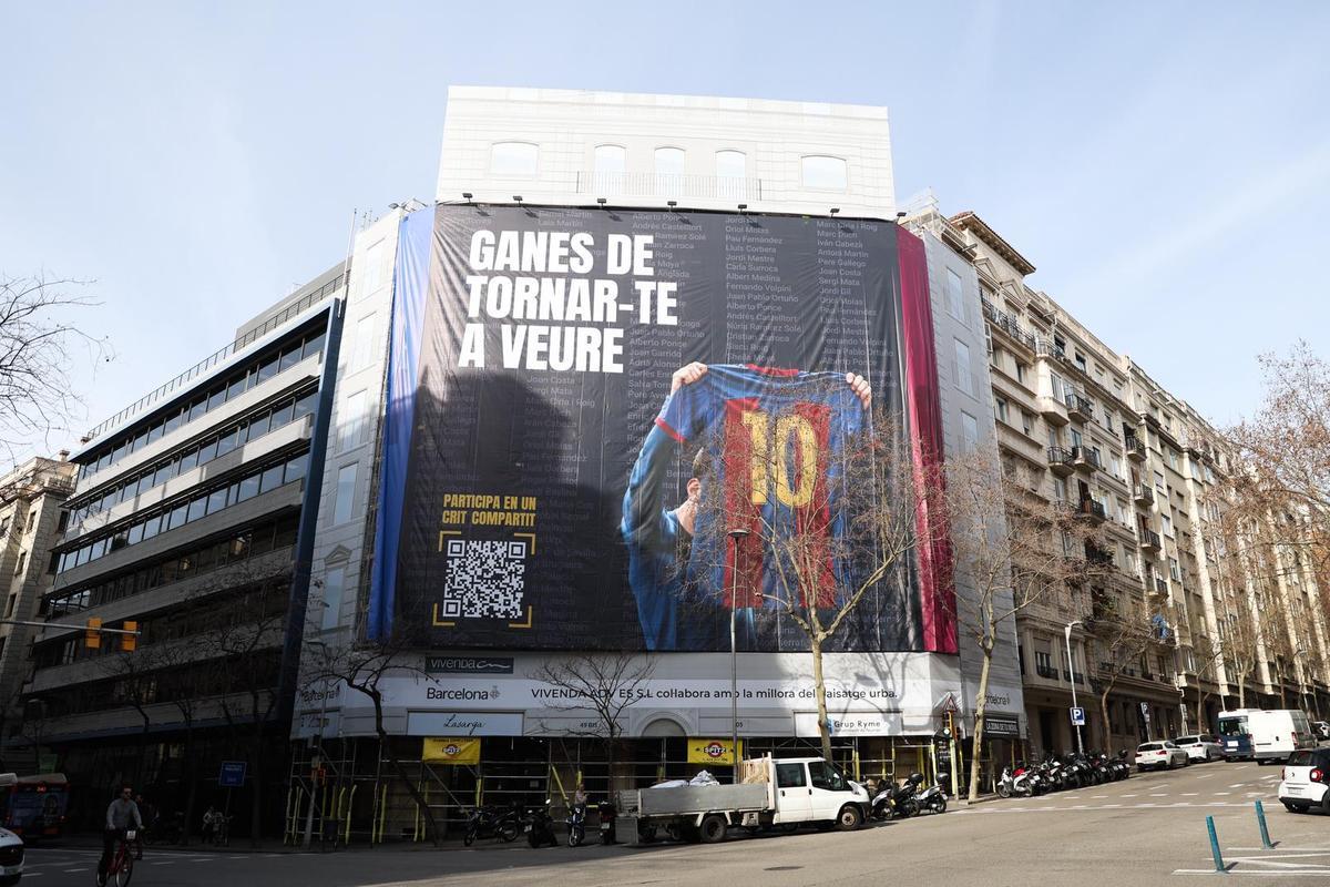 La pancarta de Marc Ciria con la foto de Leo Messi y el mensaje parafraseando a Joan Laporta