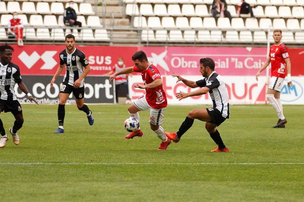 El Real Murcia no levanta cabeza (0-0)