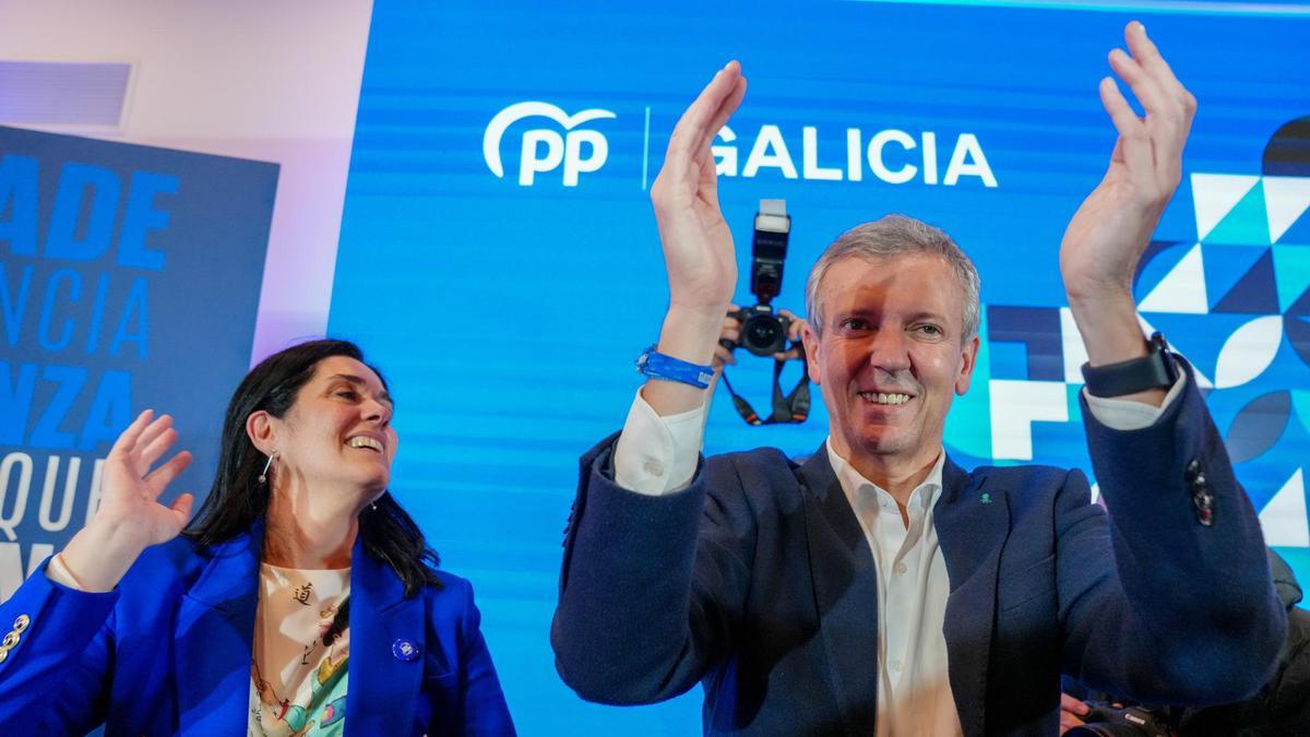 Rueda y Paula Prado celebran la victoria electoral.