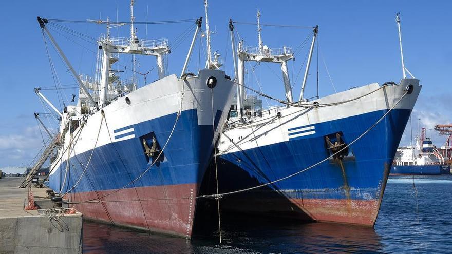 Rusia y Ucrania se disputan dos barcos de pesca atracados en el puerto de Las Palmas