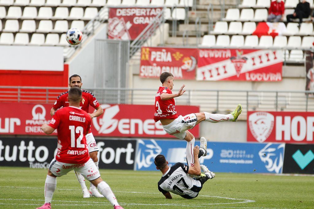 El Real Murcia no levanta cabeza (0-0)