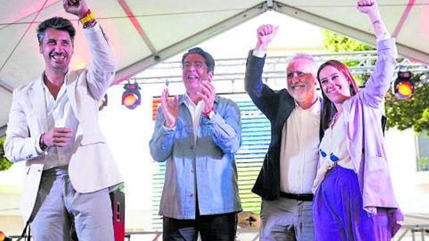 Los candidatos entran en &#039;modo de espera&#039;