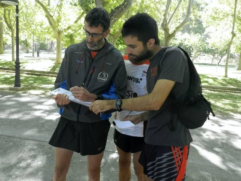 Una treintena de atletas de la escuela del Running Zaragoza realizaron el domingo una prueba de 21 kilómetros de cara al Maratón de Zaragoza