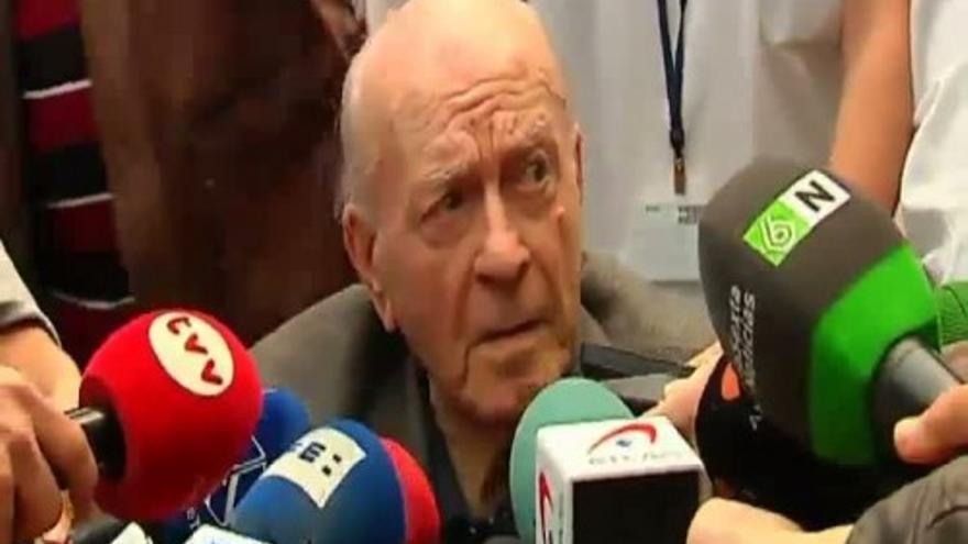 Di Stéfano sale del hospital