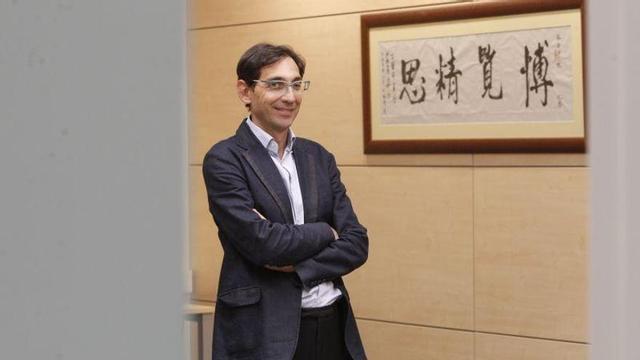 Rafael de Miguel: "El chino es la lengua con más crecimiento en el mundo"