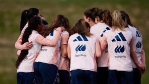 Las jugadoras de la selección durante un entrenamiento