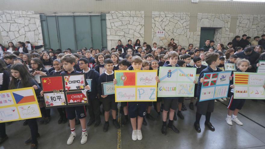 Más de 1.300 alumnos y profesores de la Grande Obra celebran el Día de la Paz