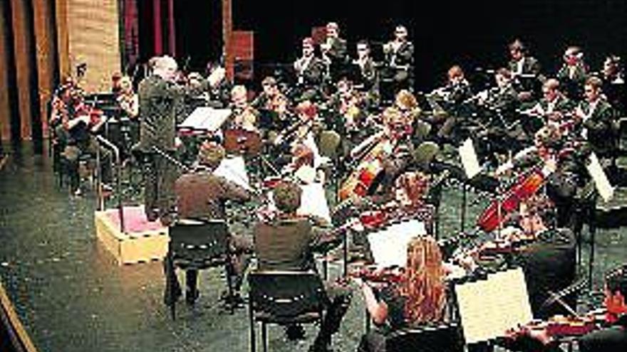 La Orquesta Ciudad de Almería, durante un concierto