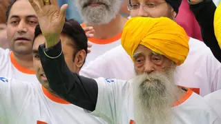 El legendario maratoniano británico Fauja Singh muere a los 114 años en accidente de tráfico