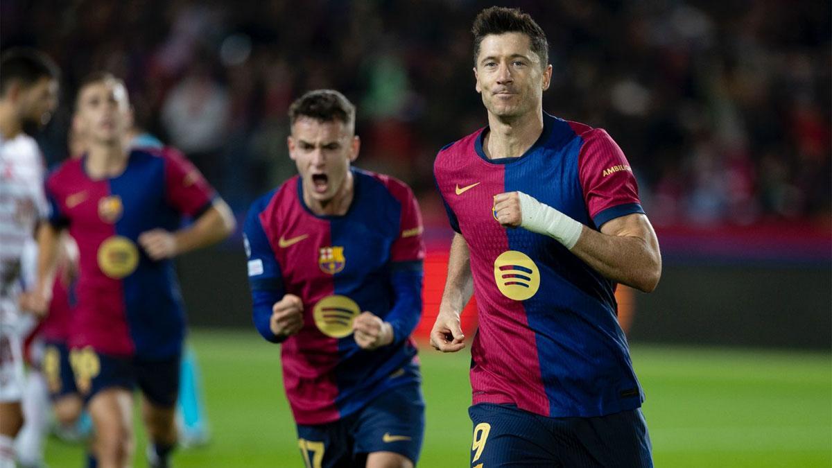 Lewandowski celebra su gol 100 en la Champions League